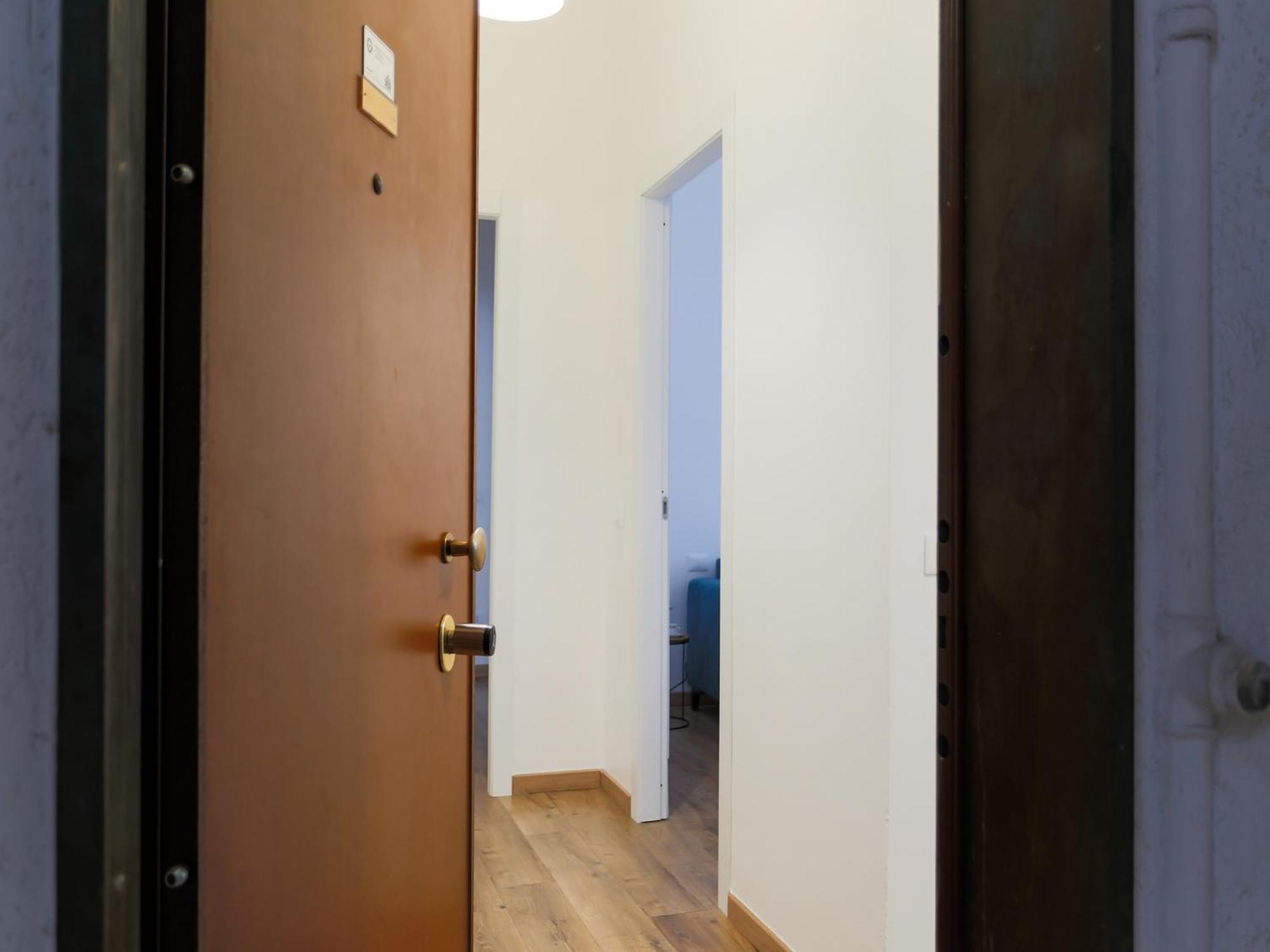The Best Rent - Cozy Two-Bedroom Apartment Near Colonne S Lorenzo Milan Exterior photo